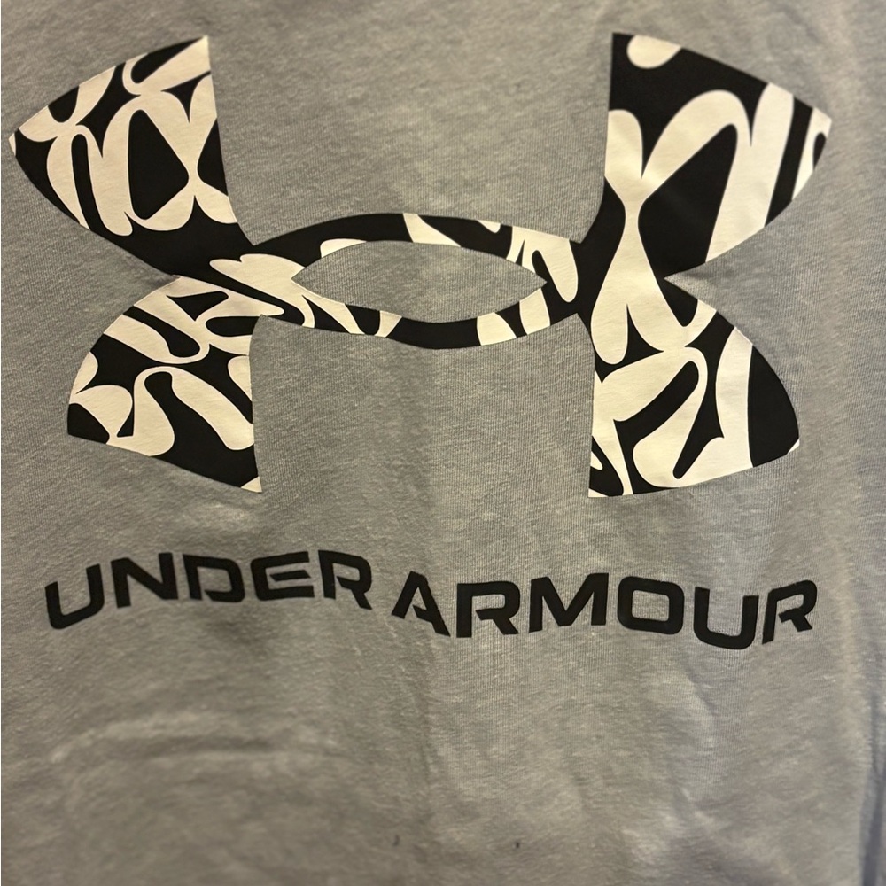 Under Armour Heather Gray Tee